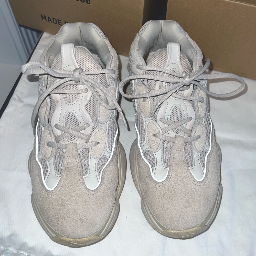 YEEZY 500 BLUSH Sneakers - 9 US MENS/ 10 US WOMENS 2018